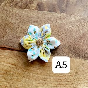 Flower Pop Bow Clip